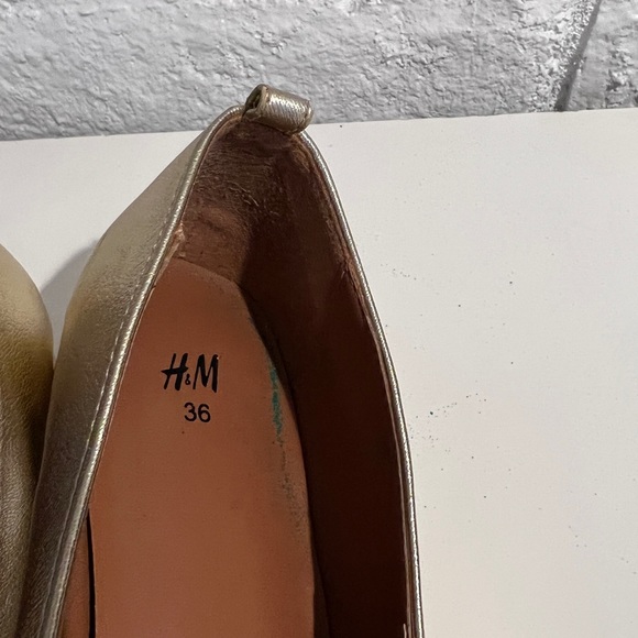 H&M GOLD BALLET HEELS WOMEN'S SIZE 36/5.5 - Picture 4 of 12